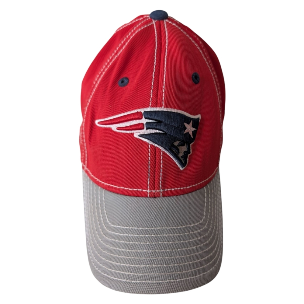 NFL New England Patriots Ball Cap Fitted Hat Cap Red Gray Reebok